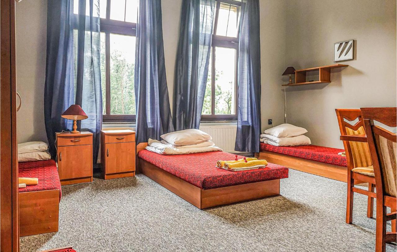 Cozy Home In Raciaski Mlyn With Kitchen Raciaz 外观 照片